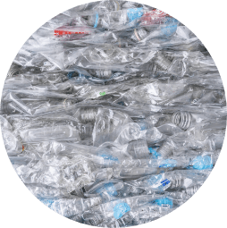 Botellas plásticas recicladas en Ecuador